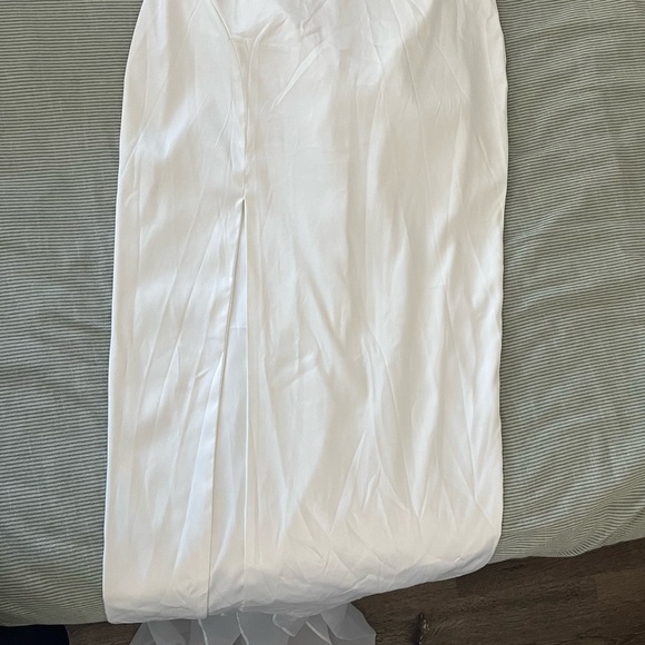 Selfie Leslie white satin midi dress - Picture 3 of 4